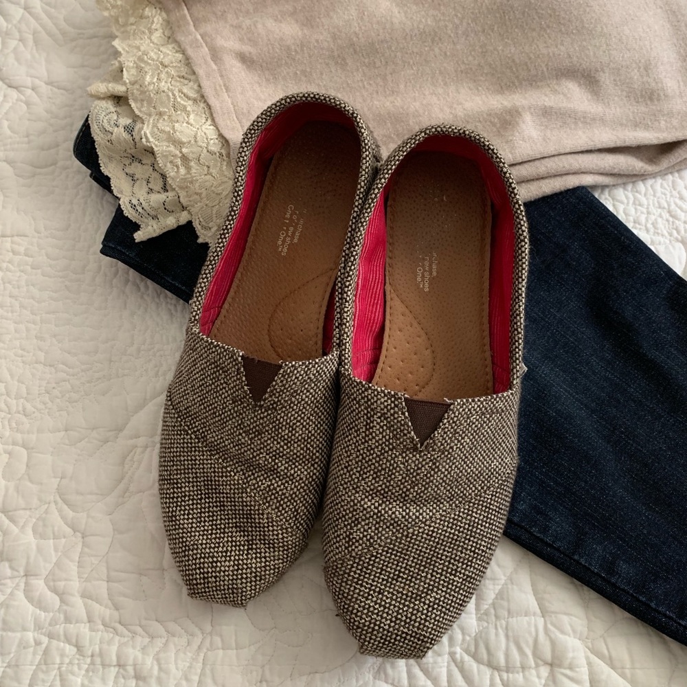 TOMS loafers, size 9W